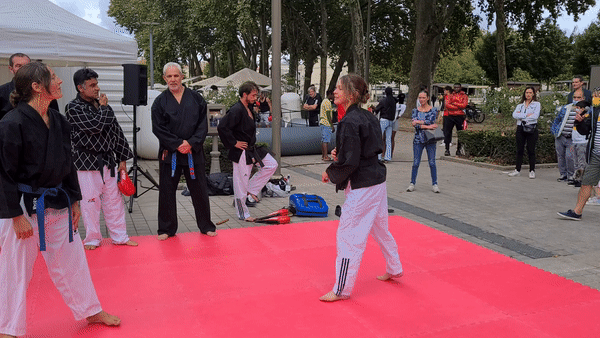 cours de self defense feminine à Niort